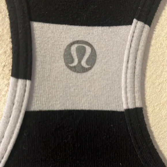 GUC Lululemon Racerback Tank - Picture 4 of 4